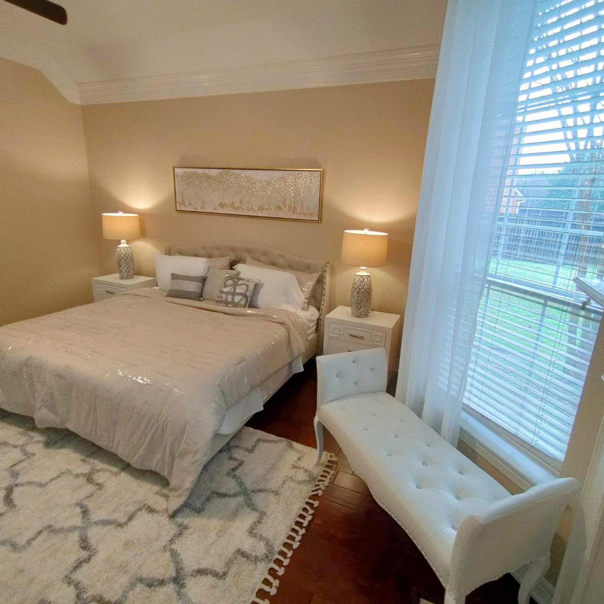 Convenient Location In Upscale City Of Southlake. Exterior photo