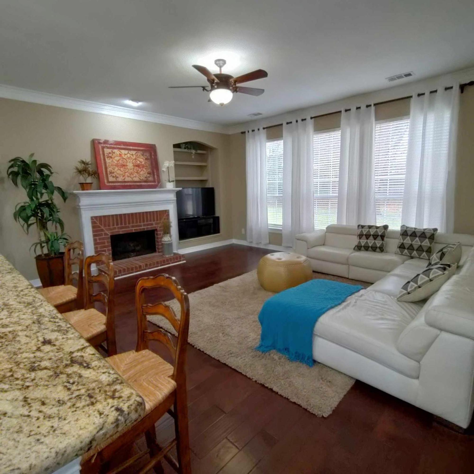 Convenient Location In Upscale City Of Southlake. Exterior photo